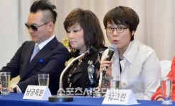 [SS포토]남궁옥분 쉘부르 맏형 이종환 응급실행