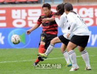 [SS포토]박창선, 나의 정확한 센터링을 보여주마!