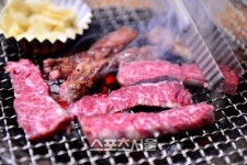 [고기박사 최계경의 육도락기행]=경주 천북화산숯불단지 황금소 숯불