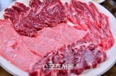 [고기박사 최계경의 육도락기행]한정식을 연상케하는 화려한 상차림, 경주 운수대통