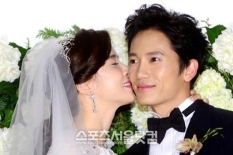 [SS포토]이보영-지성, '사랑의 입맞춤'