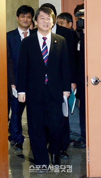 [이새롬의 P-파인더] 안철수 신당 창당 선언, 한국 정치 '새 희망' 될까?