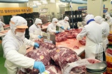 이마트, 설 앞두고 미트센터 풀 가동