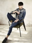 [스타포토]김수현,대륙사로잡은 섹시 데님룩 종결자