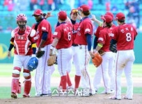 [SS포토] KIA 타이거즈, 이제 분위기 타자고~