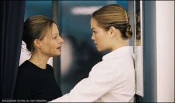 [인터뷰]<플라이트 플랜>에리카 크리스텐슨-비행소녀, 승무원 되다