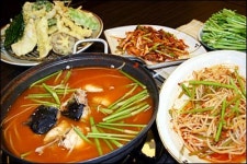 [여행-보양식] 무더운 여름 입맛 되찾아주는 여름 보양식