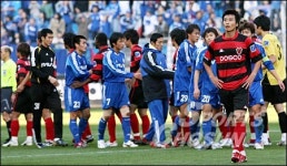 [핫포토] K-리그 PO 수원 vs 포항 경기화보