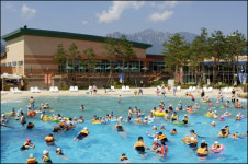 설악워터피아, 수온 높아 물놀이 재격