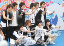 슈퍼주니어, 행복으로 태국 음악차트 3개 동시 석권