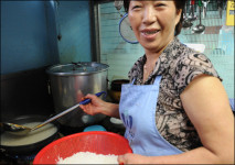 [김형우 기자의 군청앞 맛집] 무주 금강식당 어죽