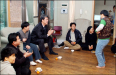 대교눈높이 배드민턴 女실업팀, 8년째 장애인 후원금 지원