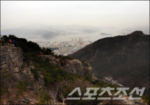 [한국 100대 명산 찾기] <63> 무학산