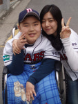 탤런트 홍수아, 근육병 승현이 위해 희망천사로 변신