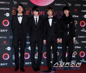 [포토] 씨엔블루, 단체로 블랙 수트