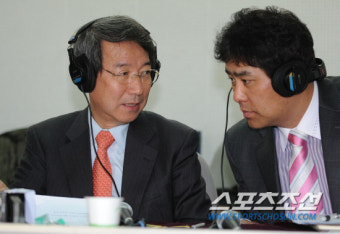 '글러브' 출연한 이병훈 해설위원 