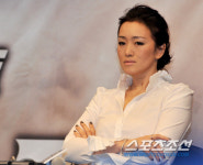 [포토] 요염한 자태 공리, 남다른 포스 풍겨~