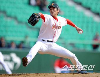 SK 에이스 김광현 전략적 개막전 등판연기
