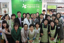 보이시나요? 작은 안경테가 전하는 밝은 세상~