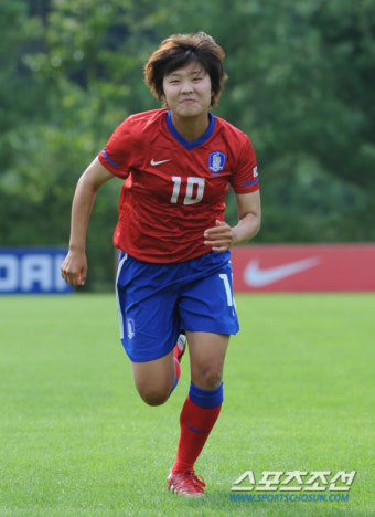 여자축구 '북한전 배수진' 지소연 