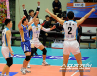 [포토] 환호하는 상무신협, 홈경기 무조건 승리다!