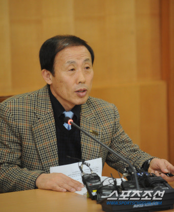 김진국 축구협회 전무, 결국 사퇴