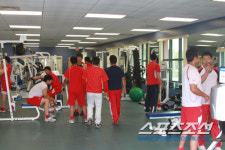 SK 캠프에 불어닥친 웨이트트레이닝 열풍