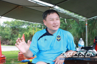허정무 감독이 최강희 A대표팀 감독에게 보낸 조언은?