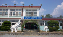 상주 선수단, 모텔 떠나 폐교로 간 까닭은?