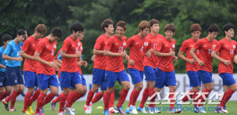[포토] '올림픽 축구대표팀, 훈련을 즐겁게...'