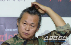 [포토] 베니스 가는 감독의 헤어스타일은?