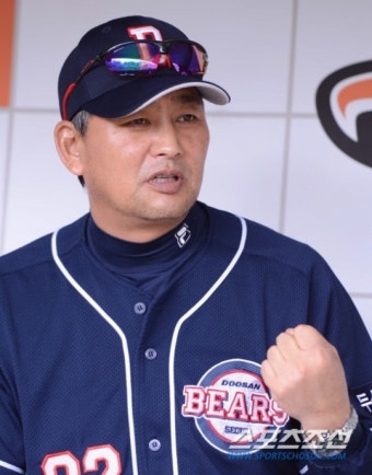 [포토] 두산 김진욱 감독 '4위 수성을 위해 한화는 반드시'