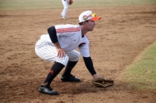 롯데 권영준, 김병현 상대로 1군무대 첫 안타