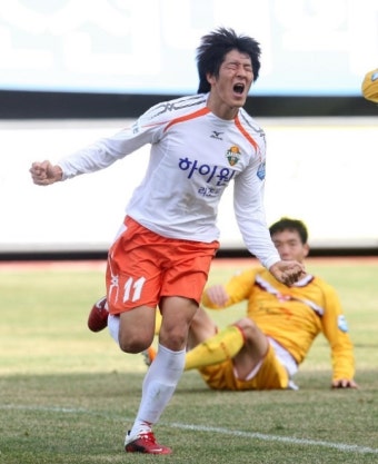 강원FC, 최병찬의 결승골로 광주FC 제압하며 3연패 탈출