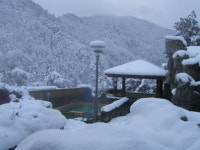 뜨끈한 온천욕으로 한 해의 피로를 씻는다 온천 기행