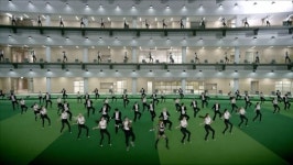 [엔터비즈]싸이의 新경제학, 엔터와 대기업의 갑을 관계까지 역전시켰다.