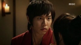 구가의 서 이승기, 수지 가슴에 손 올리며 나쁜 손