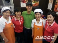 놀부부대찌개로 14년 장수 비결요?  아낌없이 퍼주는 베풀기 전략