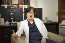 [의료인사이트] 고통스런 허리디스크, 수술만이 능사일까?