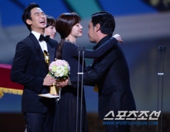 [청룡 타임리스 메모리얼] 김수현-임수정-류승룡, 카사노바의 삼각관계