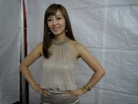 정소림, 볼륨 몸매에 눈부신 미모까지 게임여신 등극