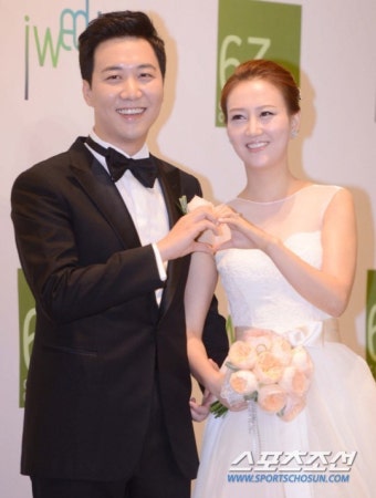 장윤정 임신, 내년 6월 출산 예정 ‘남편 도경완과 태교에 전념’