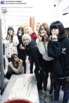 AOA, 떡집 습격 사건? 스태프들 위해 방앗간 찾아
