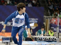 [포토] 성학 제가 진짜 180cm 넘었나요?