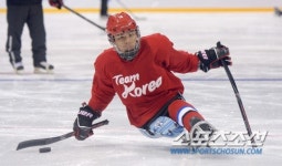 [포토] 아이스슬레지하키 정승환 