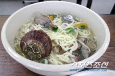 [대부도 맛집]시원하고 감칠 맛 포도밭할머니 손칼국수