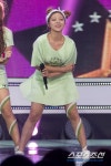 [포토] 라붐 해인, 앞이 너무 무거워~(더쇼)