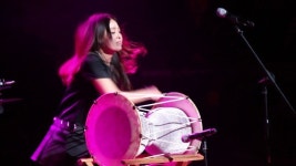 마야의 신들린 장구 연주 장면 보셨나요? 5집 기대감 커져