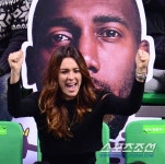 [포토] OK 저축은행 시몬의 여자친구 내가 응원한다!