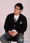 더원, 양육비 관련 전 여친으로부터 고소 당해